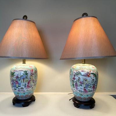 Pair of Ginger Jar Chinoiserie Style Table Lamps with Wood Base
