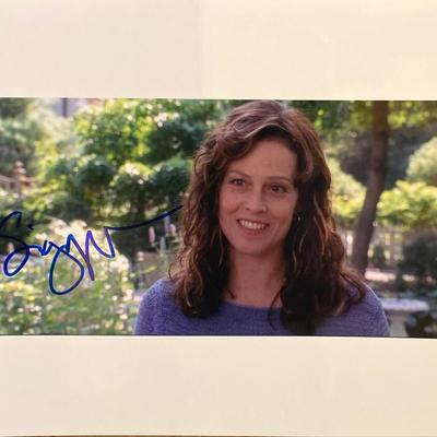 Sigourney Weaver signed photo. GFA Authenticated