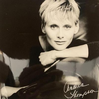 Babylon 5 Andrea Thompson signed autograph