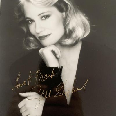 Moonlighting Cybill Shepherd signed photo