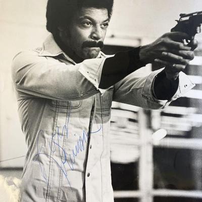 Roger Robinson Newman's Law signed movie photo