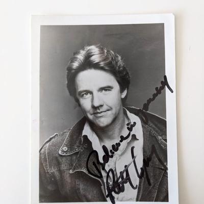 Robert Ginty signed photo