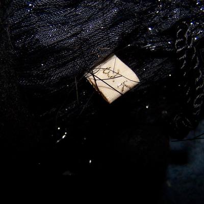 LOT 30 GORGEOUS W KLESTI BEADED WITCH HAT BAG/PURSE & KRINKLES PIN