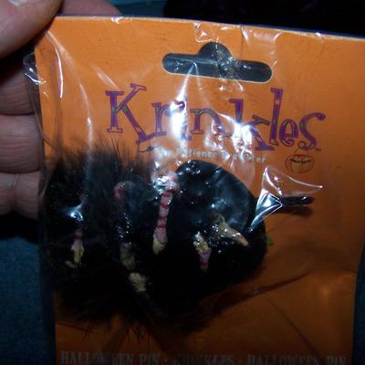 LOT 30 GORGEOUS W KLESTI BEADED WITCH HAT BAG/PURSE & KRINKLES PIN