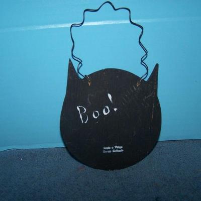 LOT 31 COOL HALLOWEEN STUFF