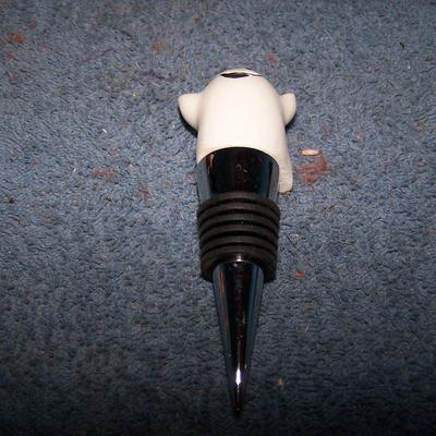 LOT 32 HALLOWEEN PARTY TIME BOTTLE STOPPERS plus
