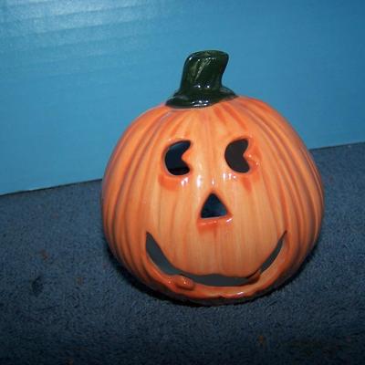 LOT 32 HALLOWEEN PARTY TIME BOTTLE STOPPERS plus