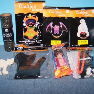LOT 33 DYI HALLOWEEEN JOANN-2006