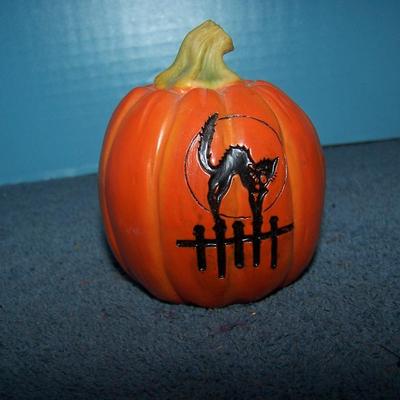 LOT 36 ADORABLE HALLOWEEN ITEMS