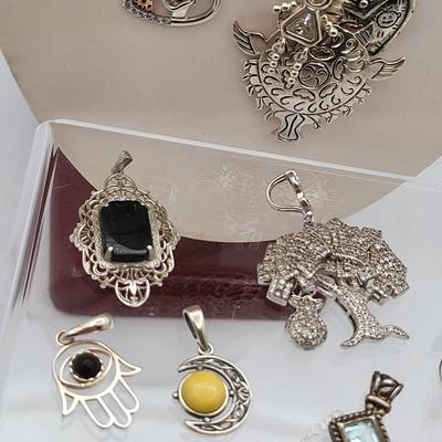 Sterling Silver Necklaces & Pendants Lot 85gr