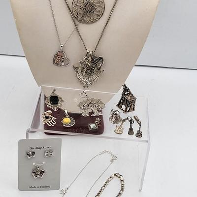 Sterling Silver Necklaces & Pendants Lot 85gr
