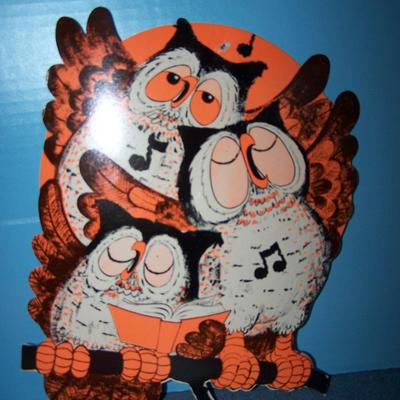 LOT 48 GREAT HALLOWEEN OWLS PAPER/CARDBOARD DECOR