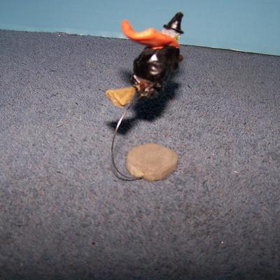 LOT 54 GREAT COLLECTABLE HALLOWEEN