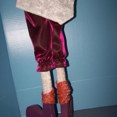 LOT 55 UNUSAL HALLOWEEN TALL GHOST with BEST FIEND