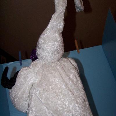 LOT 55 UNUSAL HALLOWEEN TALL GHOST with BEST FIEND