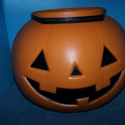 LOT 56 WONDERFUL HUGE JOL CANDY BUCKET GENERAL FOAM PLASTICS
