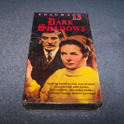 LOT 57 SPOOKY DARK SHADOWS VHS CASSETTES 13 VOLUMES