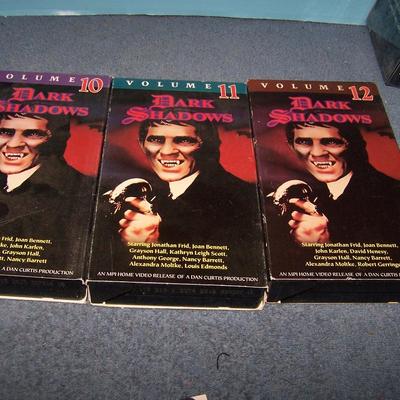 LOT 57 SPOOKY DARK SHADOWS VHS CASSETTES 13 VOLUMES