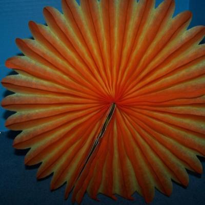LOT 60 GREAT VINTAGE THANKSGIVING HONEYCOMB DECORATIONS