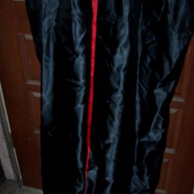 LOT 61 VAMPIRE CAPE