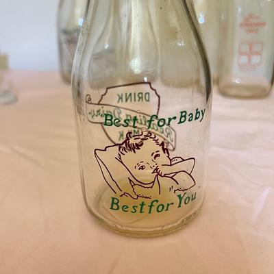 Lot of 5 Vintage Milk Bottles - Annapolis, Reading PA