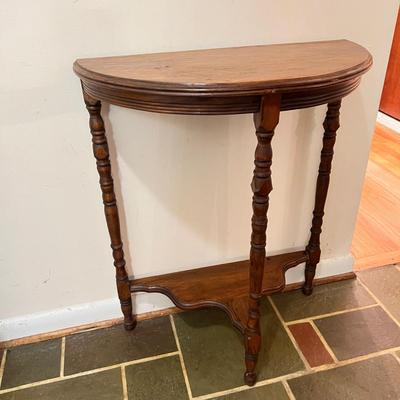 Vintage Wood Entryway Lot
