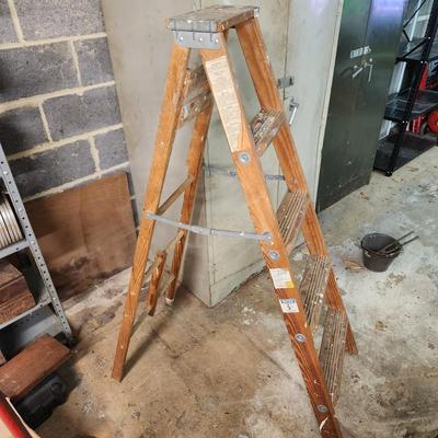 Vintage Richlander Kentucky Crafted 5 Foot ladder