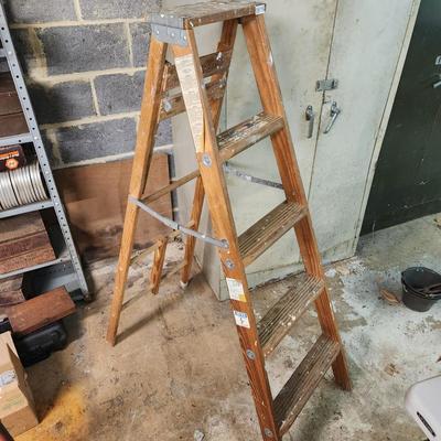 Vintage Richlander Kentucky Crafted 5 Foot ladder