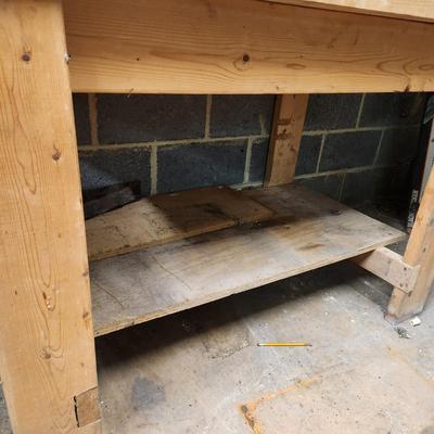 Solid Wood Work Bench w vise 72x29x35