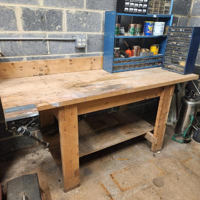 Solid Wood Work Bench w vise 72x29x35