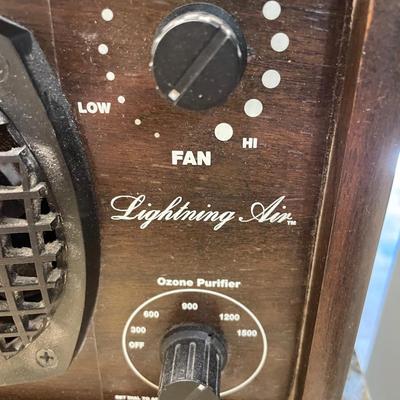 Lightning air purifier