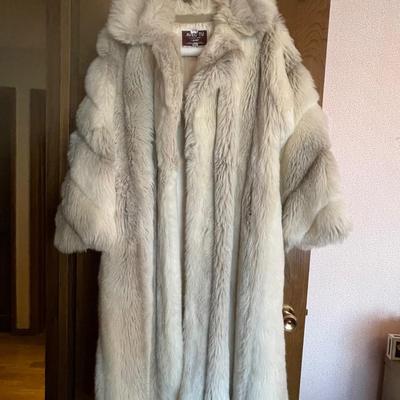 Stunning Avec Tu Coat