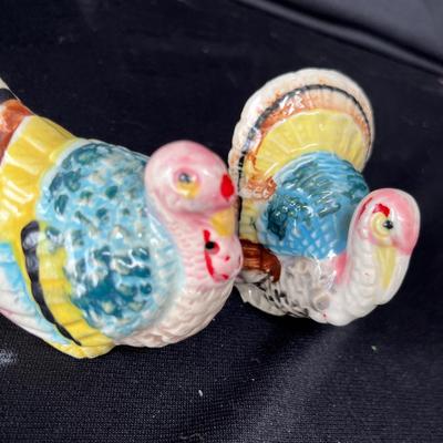 Lot 164 Antique assortment