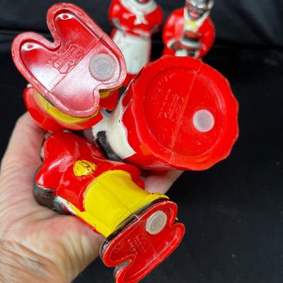 Lot 178 Aunt Jemima Shakers