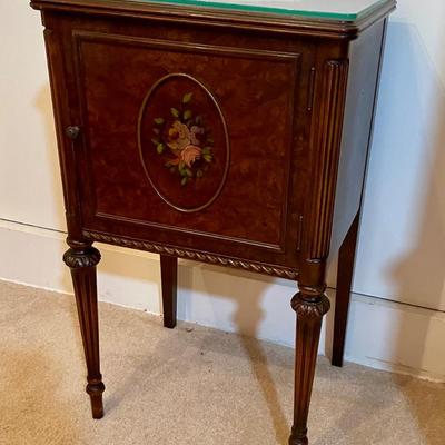 Vintage Bedroom End Table Inlay Burl Wood Mahogany