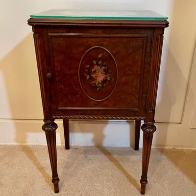 Vintage Bedroom End Table Inlay Burl Wood Mahogany