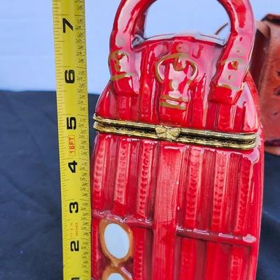 Two Ceramic Purse Jar and Leather Purse lot