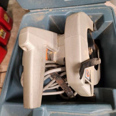 Vintage Black & Decker Circular Saw with case 7301