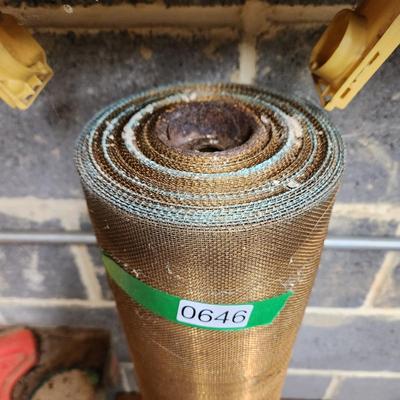 Roll of Liberty Bronze Wire Screen Mesh Cloth 28" wide