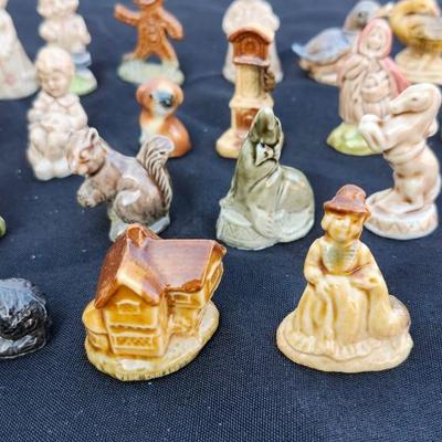 Collectable Wade tea figurines