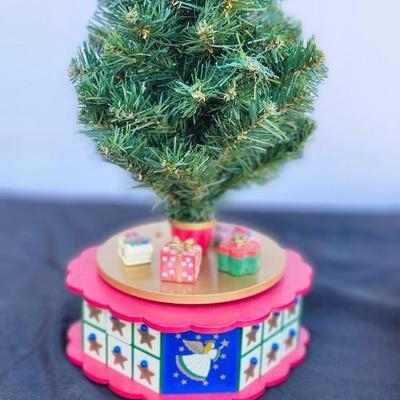 Avon Musical Advent Christmas Tree with Ornaments