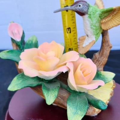 Hummingbird Figurine By Regency and Wellington Collection