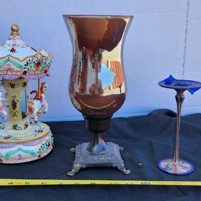 Twists Glass, Musicbox Kingdom 9.1" Beige Carousel