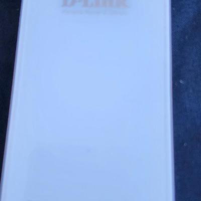 D-Link Systems Wi-Fi AC750 Portable Router and Charger
