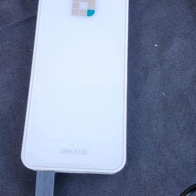 D-Link Systems Wi-Fi AC750 Portable Router and Charger