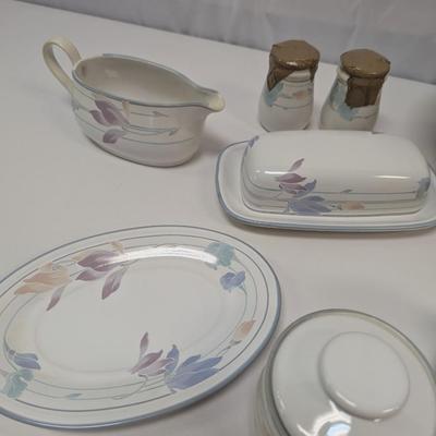 Studio Nova Tender Bloom Dishes