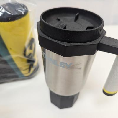 Drinking Cups Thermoses Cozies
