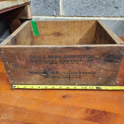 Winchester Repeating Arms Co. Wooden Ammo Box Crate Superspeed 22 Long Rifle