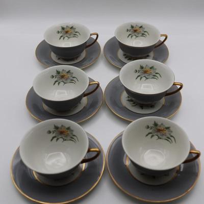 Princess China "Golden Peony" (12) Piece Set