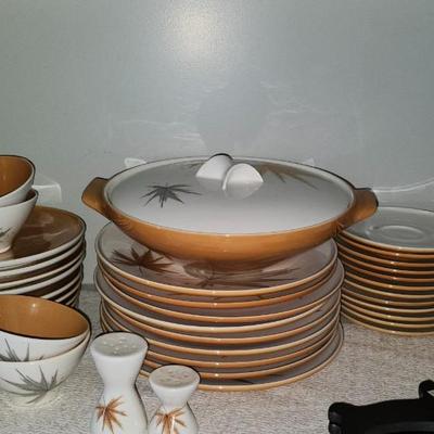 Fantastic Vintage MCM 1950s Ben Seibel, Dish set